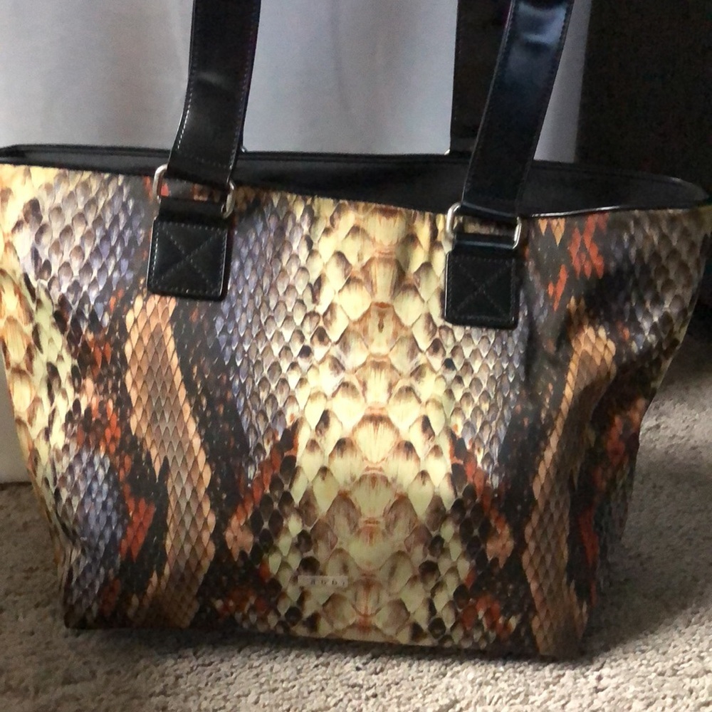Abbie Snakeskin Pattern Tote with Black Accents - Picture 3 of 7